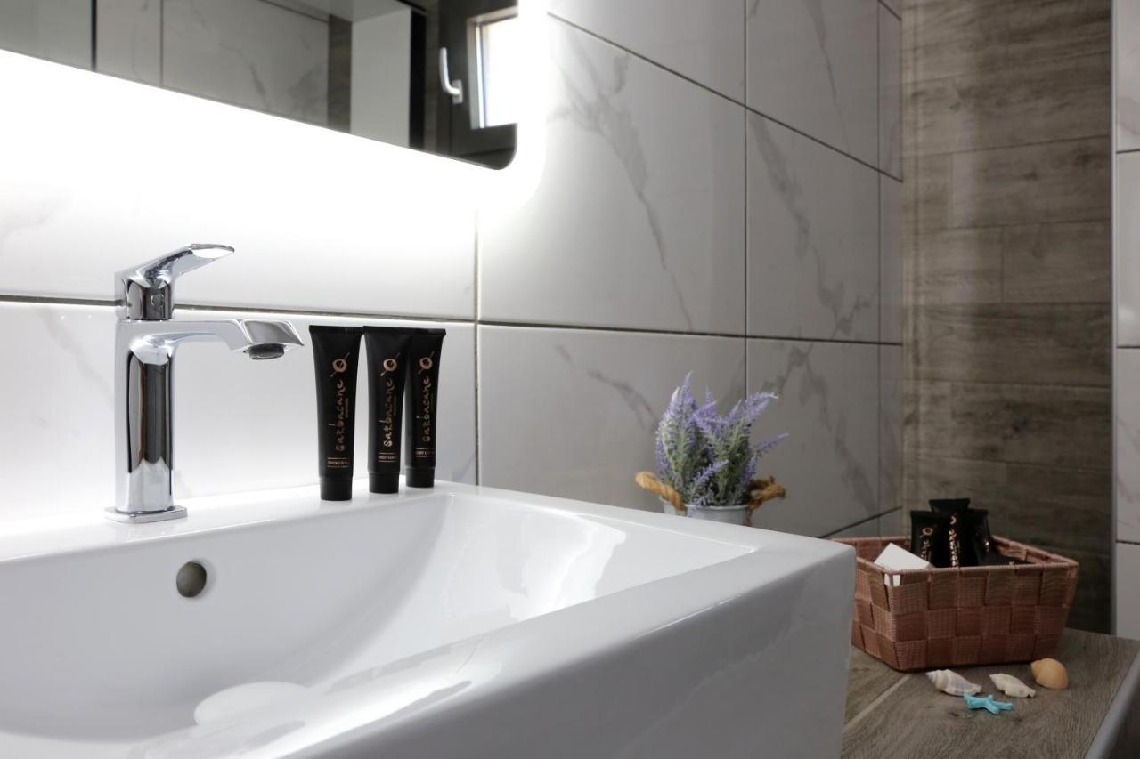 Street 90 Luxury Apartment Keramoti  Bagian luar foto
